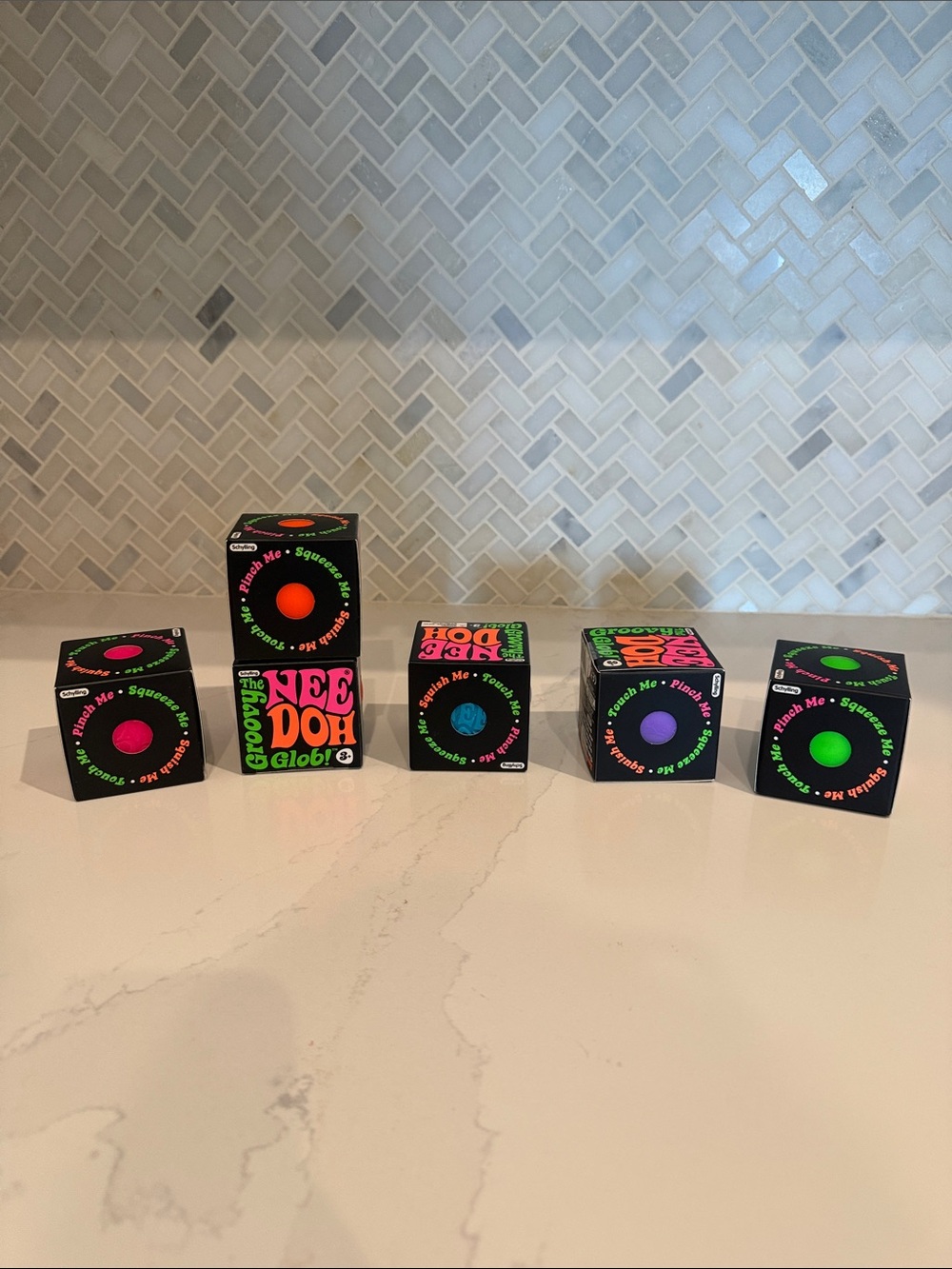 Groovy Glob Needoh